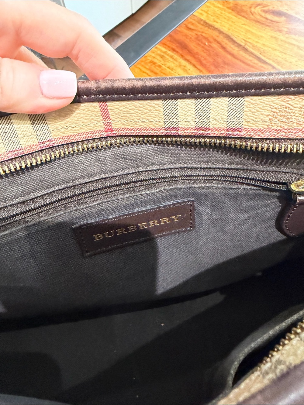 Burberry Beige Plaid Tote with Dark Brown Straps - Picture 5 of 6
